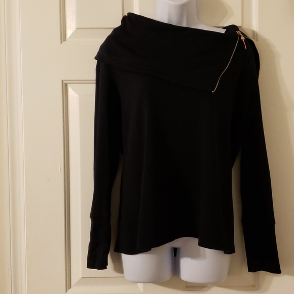 Tommy Hilfiger Tops - Tommy Hilfiger Shirt